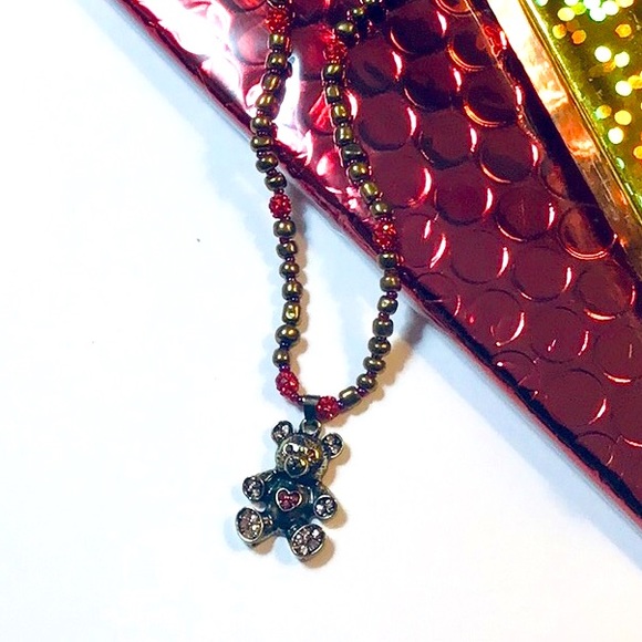 Parting the Red Sea :: Art and the Color Red - Picture 5 of 13